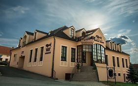 Zamecky Penzion Kopecek